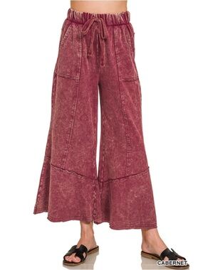162 ❤️ ZENANA CABERNET EXPOSED-SEAM FLARE
HEM PANTS WITH POCKETS